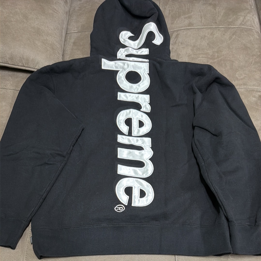 Supreme Satin Applique Hooded Sweatshirt "Black" (24FW)