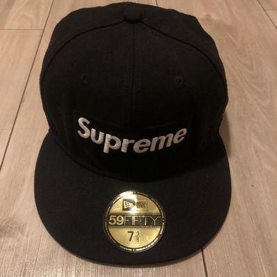Supreme World Famous Box Logo New Era® "Black"