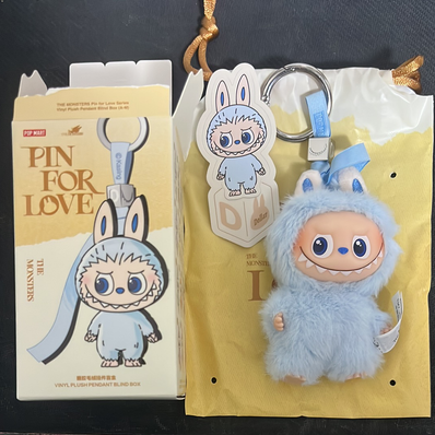POP MART THE MONSTERS (LABUBU) Pin for Love Series-Vinyl Plush Pendant (A-M) D