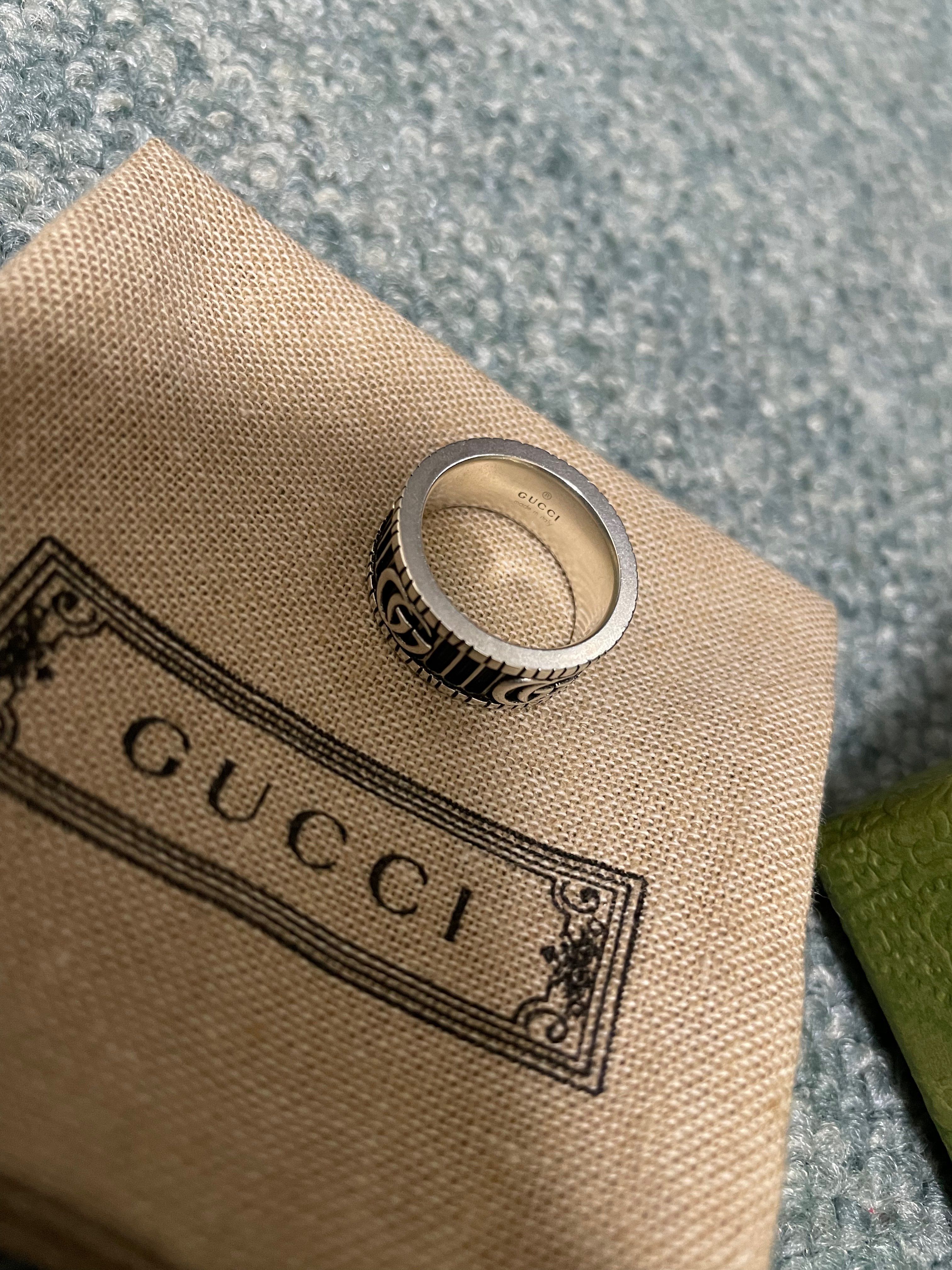 GUCCI Silver Ring With Double G