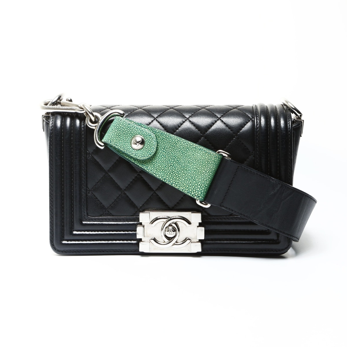 シャネル CHANEL 16番台 2012 ボーイ ラムスキン ミニ スティングレイ ショルダーバッグ【中古】