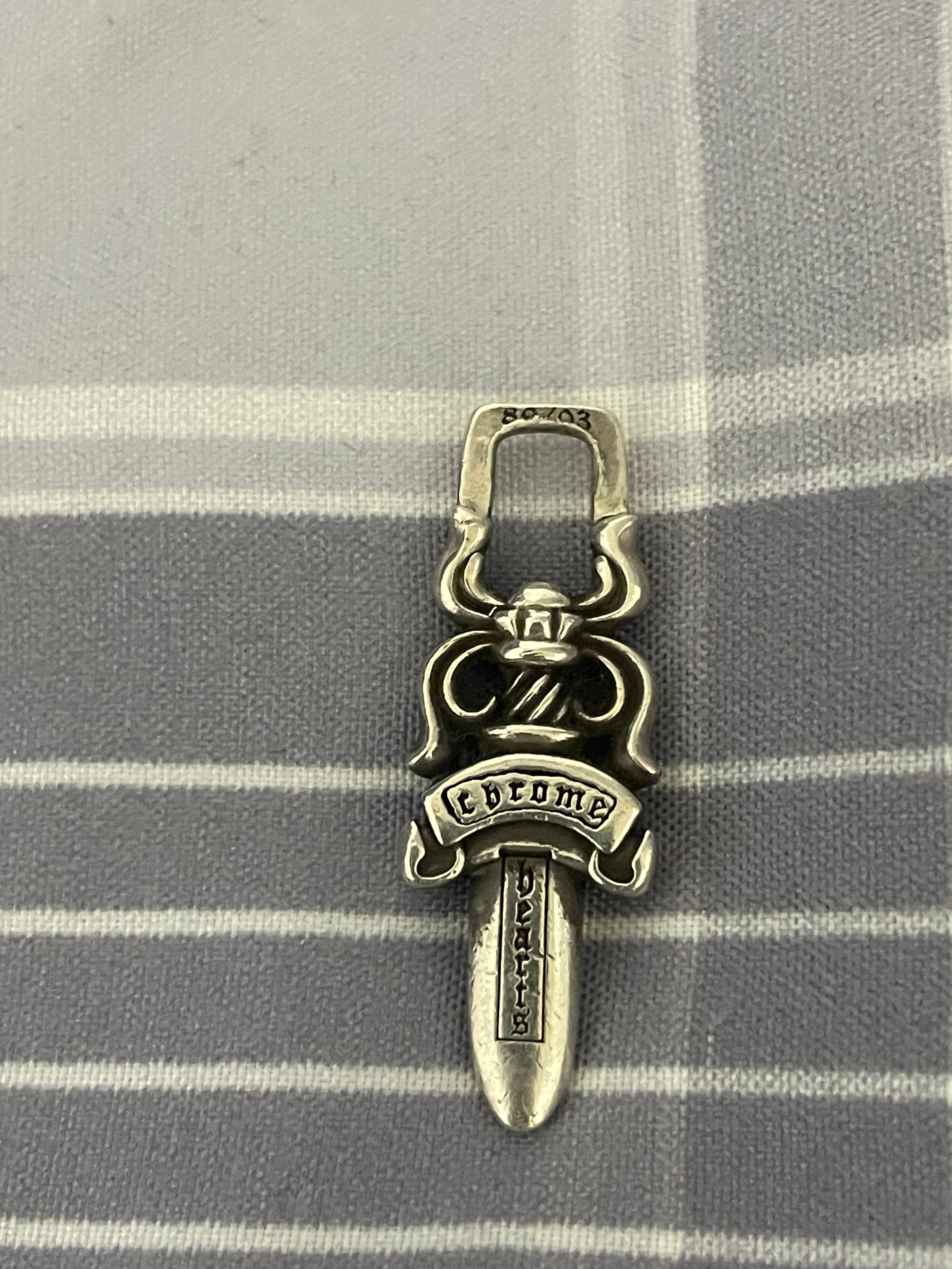 Chrome Hearts #5 Dagger Charm Zip 1 "Silver"