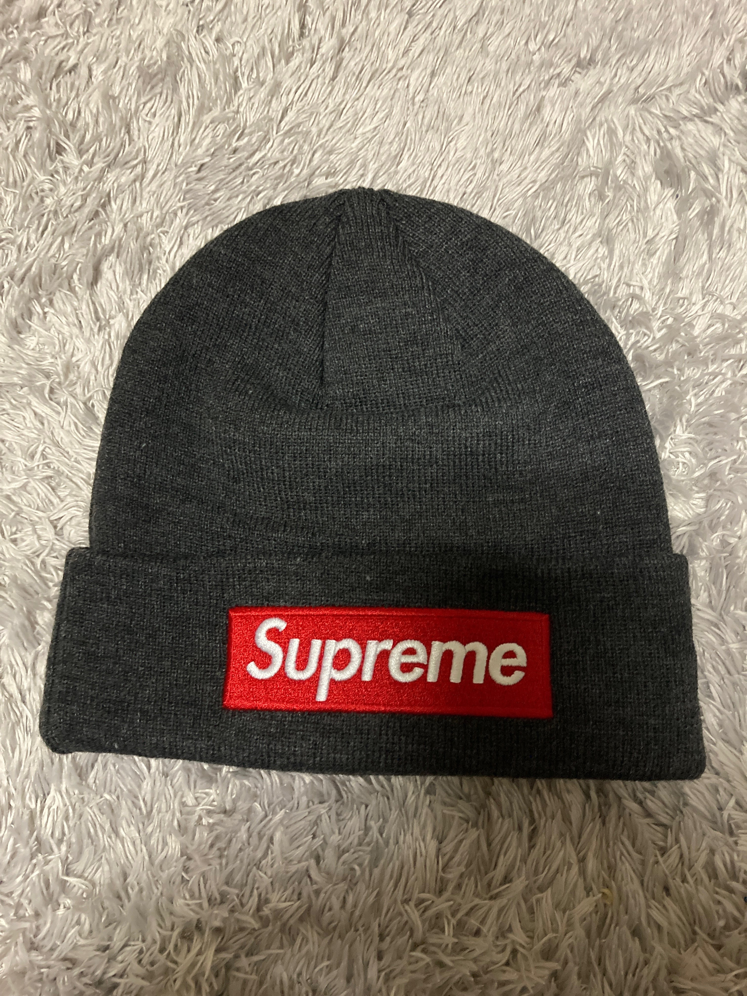 Supreme New Era® Box Logo Beanie "Charcoal" (21FW)
