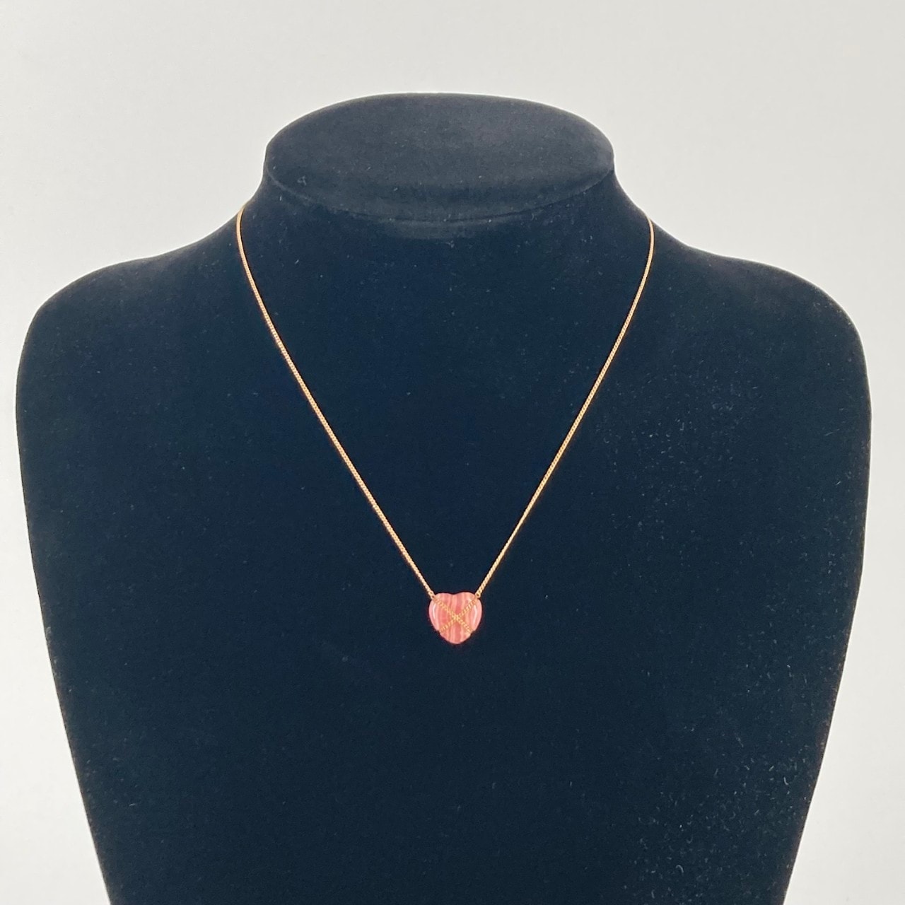 TIFFANY&Co.(ティファニー) チェーン クロス ハート ロードクロサイト 14K ネックレス イエローゴールド/ピンク