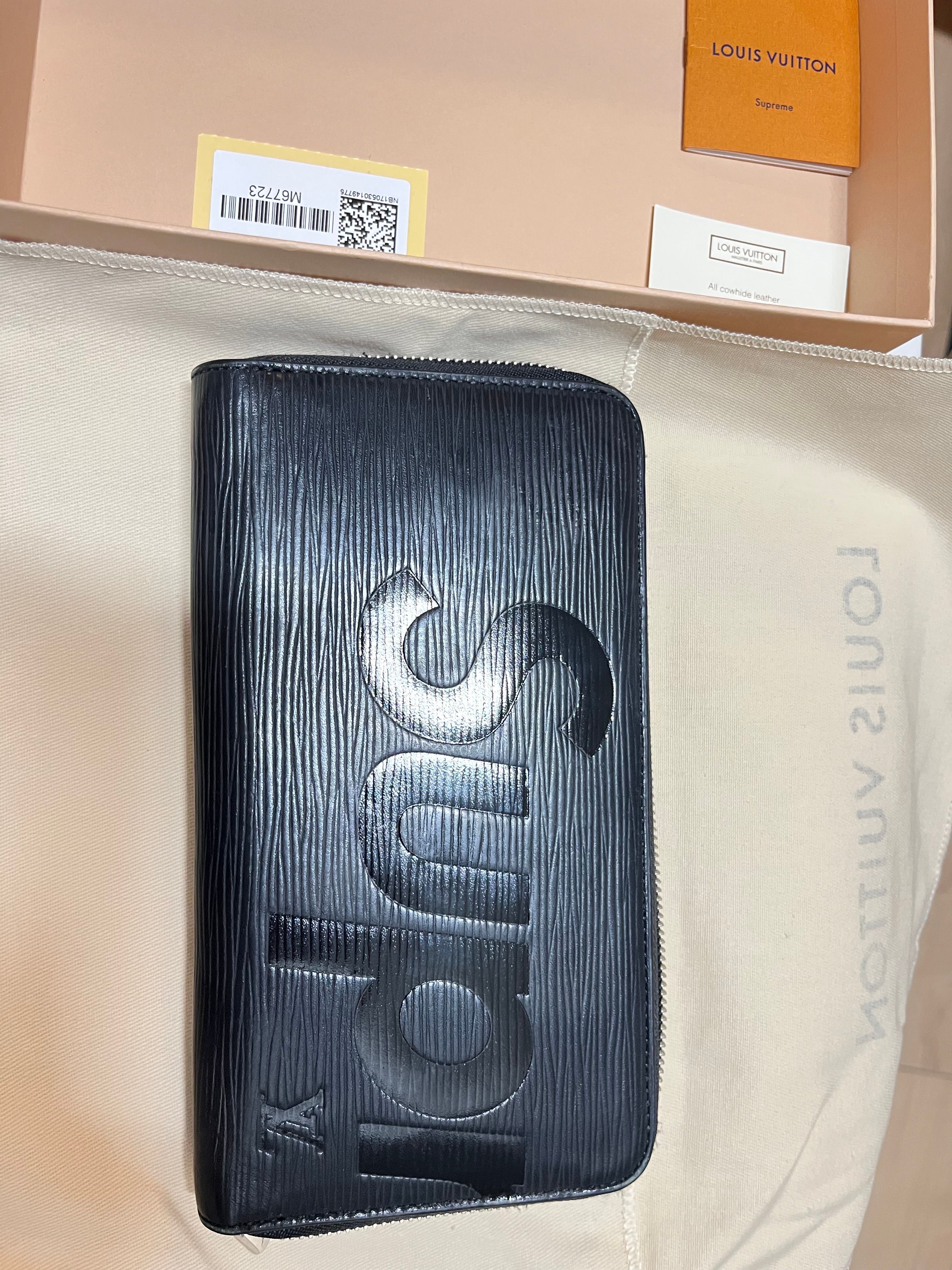 Supreme / Louis Vuitton Zippy Organizer Epi "Noir"