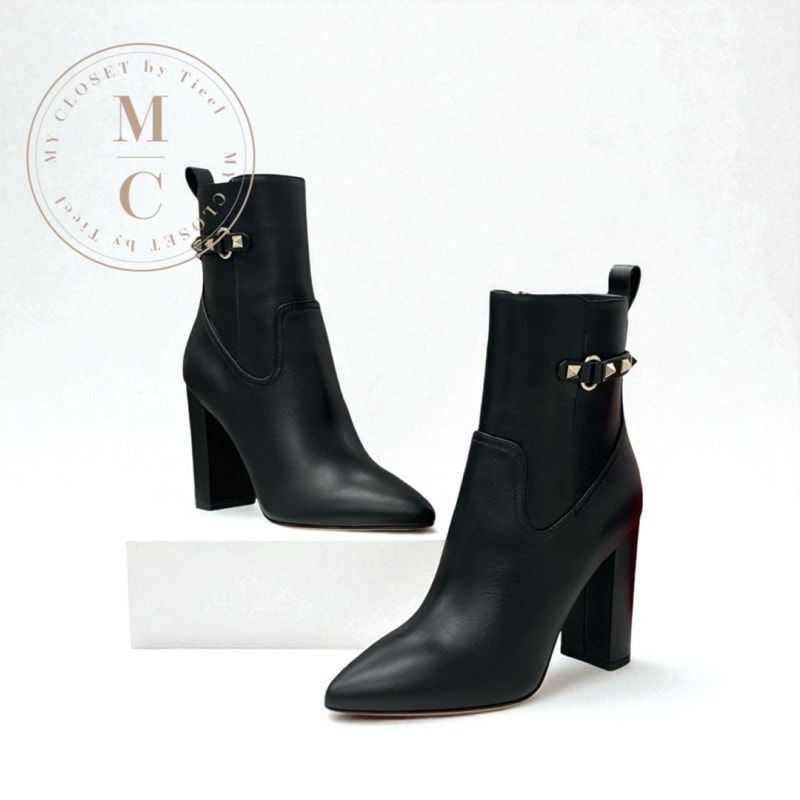 ヴァレンティノ VALENTINO ブーツ ショートブーツ 靴 シューズ レザー ブラック 黒 ゴールド 未使用 ロックスタッズ ベルト