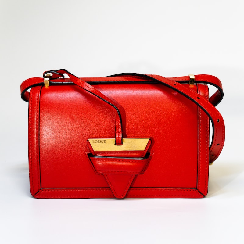 ロエベ LOEWE バルセロナ レザー ショルダーバッグ【中古】