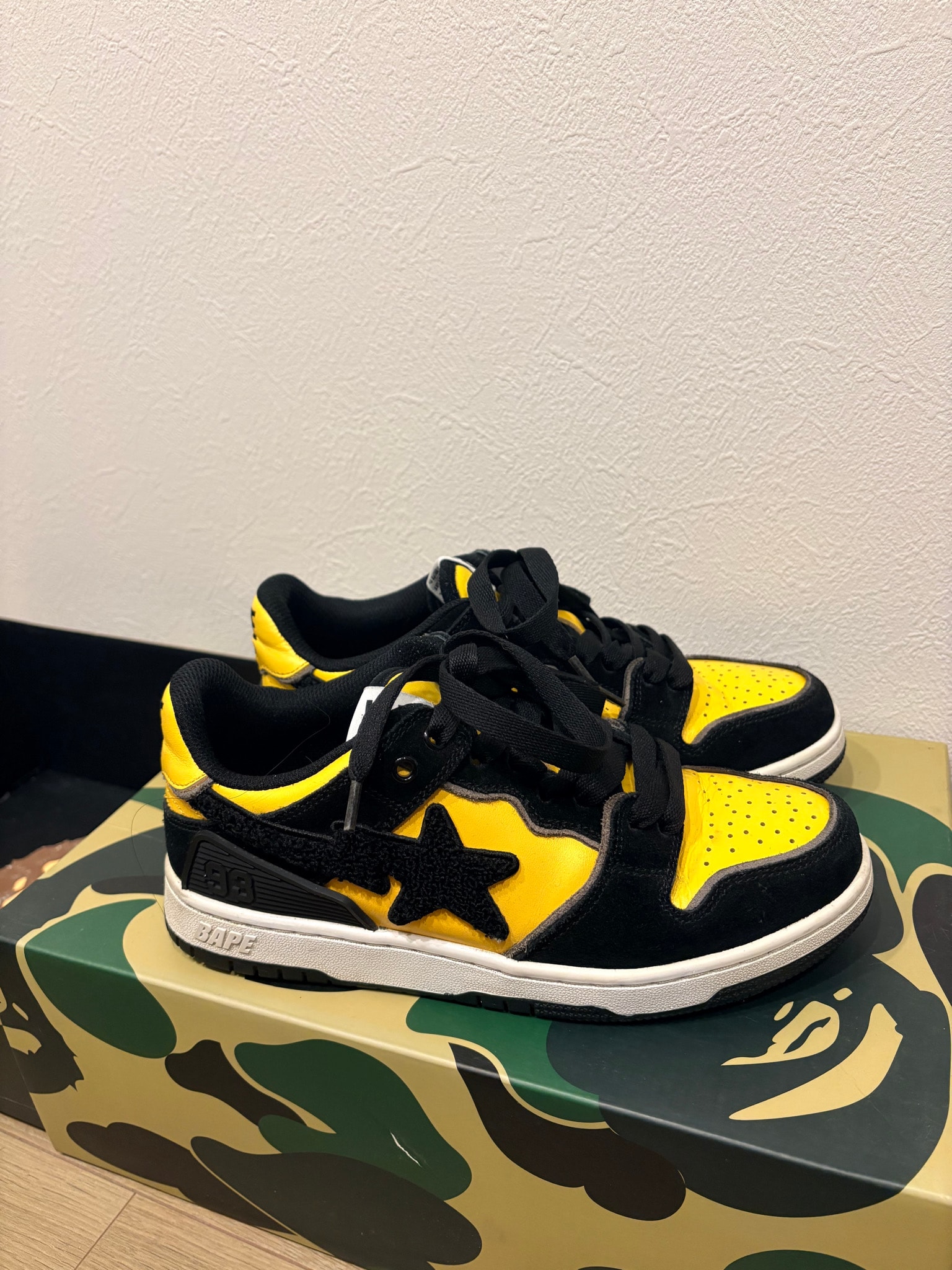 A BATHING APE®︎ SK8 STA "Electric Yellow"