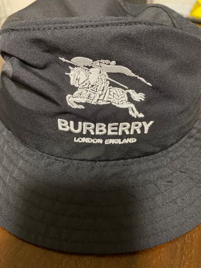 Supreme / Burberry Crusher "Black"