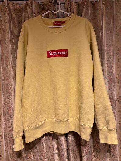 Supreme Box Logo Crewneck "Pale Yellow" (22FW)