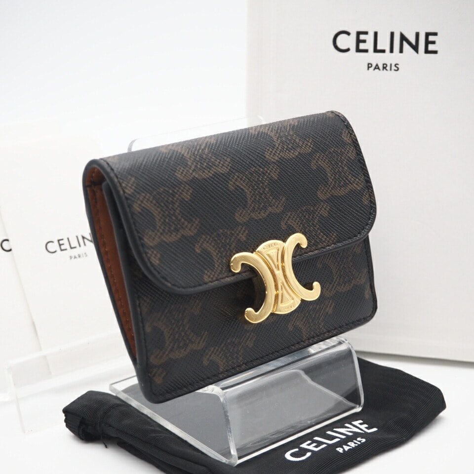 極美品 CELINE セリーヌ トリオンフキャンバス トリオンフフラップ付きカードホルダー タン 10I582CPJ カードケース ブラウン キャンバス レディース