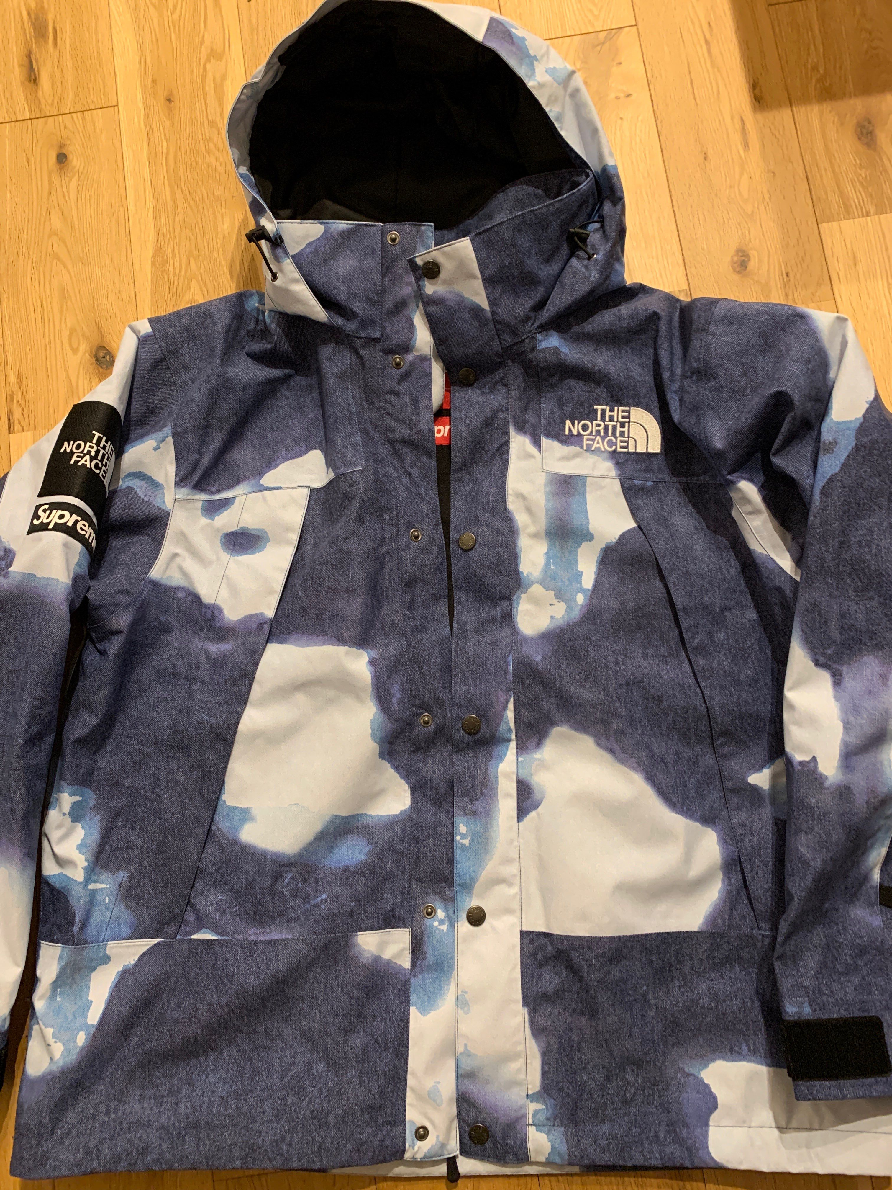 Supreme x The North Face Bleached Denim Print Mountain Jacket "Indigo"