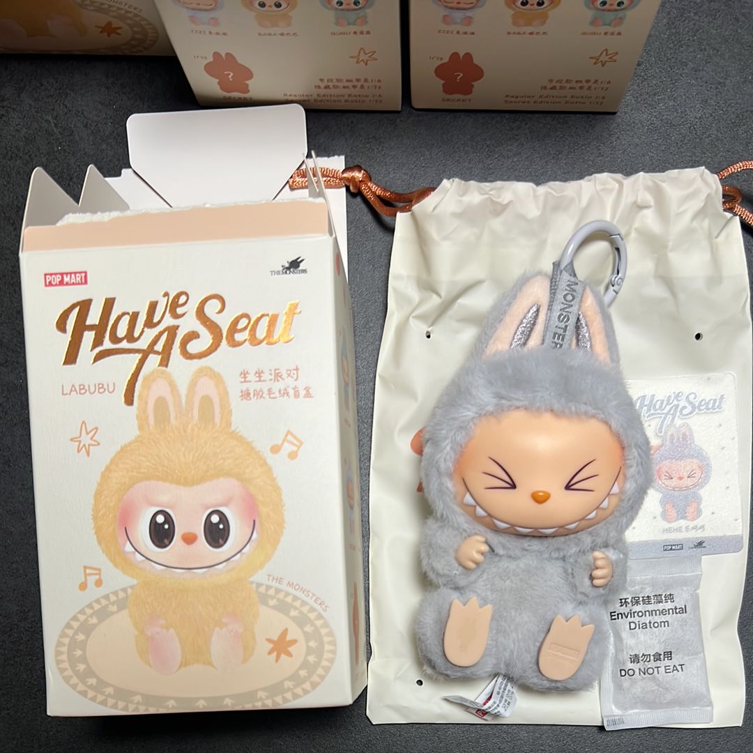 POP MART THE MONSTERS (LABUBU) Have a Seat Plush Series HEHE