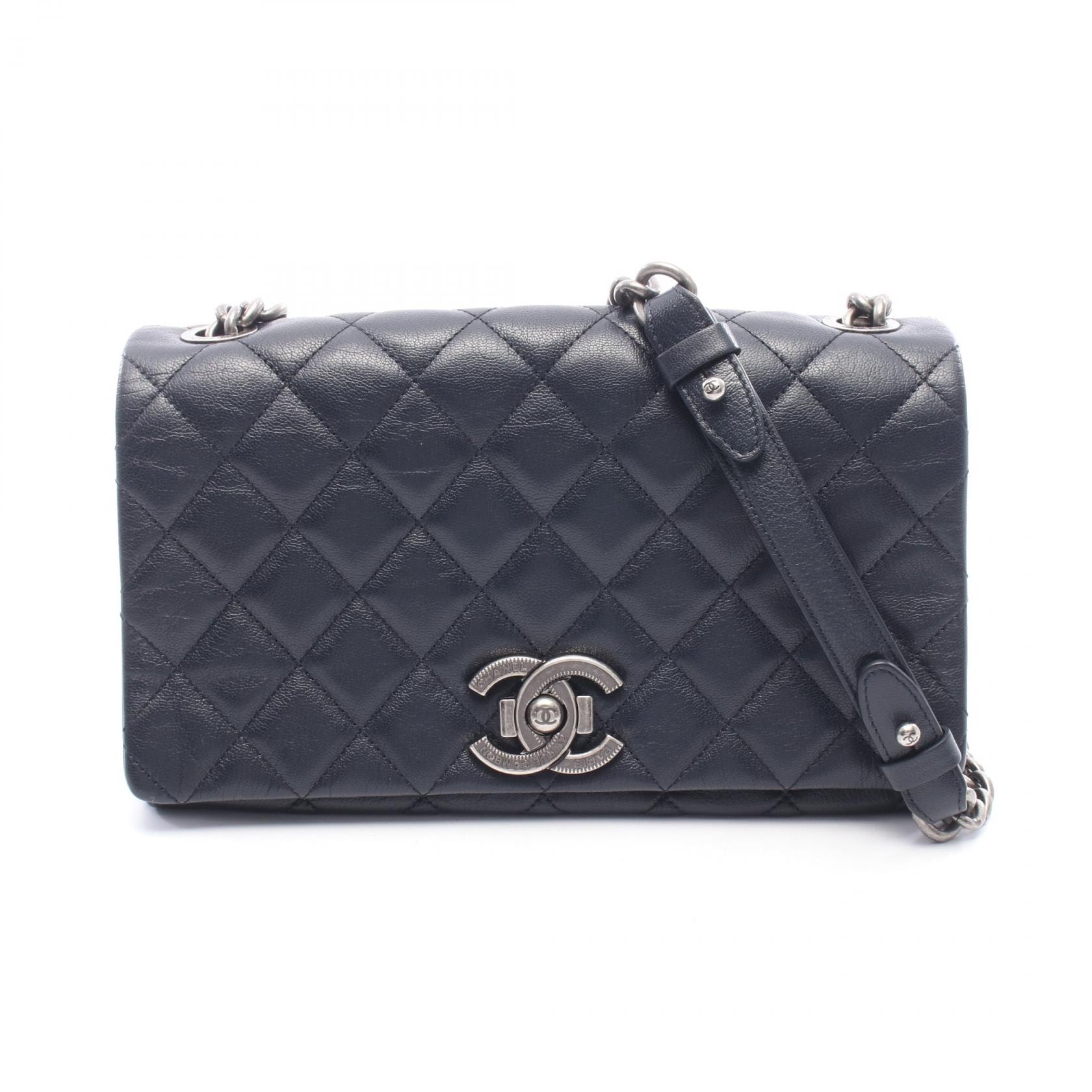 シャネル CHANEL マトラッセ ショルダーバッグ バッグ レザー レディース ネイビー系 【中古】