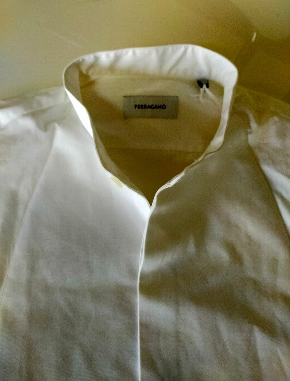 A (未使用に近い)】タグ付き 新品 フェラガモ Ferragamo ホワイト