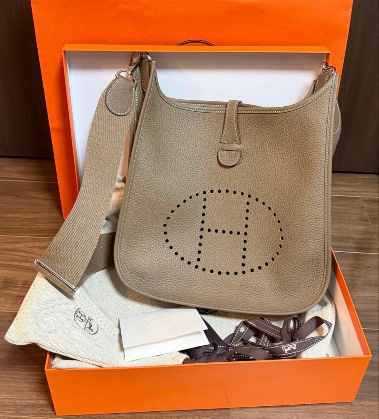  新品未使用 HERMES エブリン29 PM エトゥープ シルバー金具 G刻印 056277CK