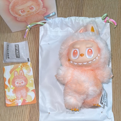 POP MART THE MONSTERS (LABUBU) Big into Energy Series Plush Pendant HAPPINESS