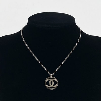 CHANEL(シャネル) ココマークサークル ラインストーン ネックレス シルバー