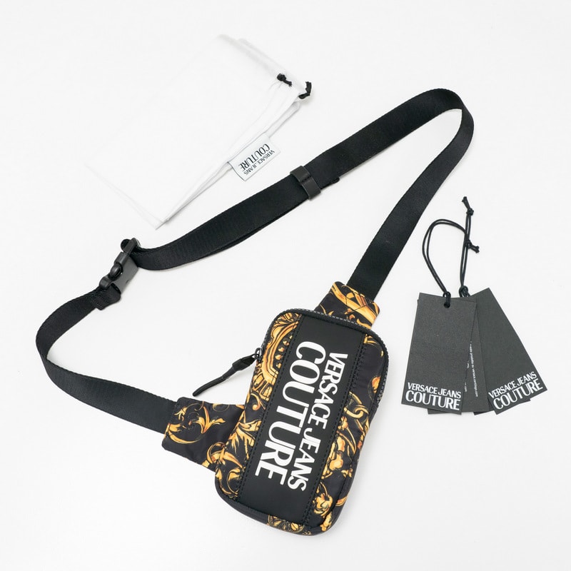■美品■Versace Jeans ヴェルサーチ・ジーンズ RANGE LOGO TYPE SKETCH 11 ボディバッグ VERSACE JEANS COUTURE ショルダーバッグ ロゴ ブランド古着【中古】20240429/GP8277