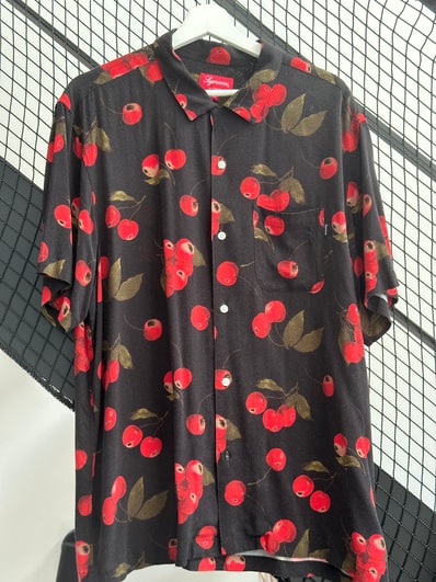 Supreme Rhinestone Pin Up S/S Work Shirt Supreme Rhinestone Pin Up S/S Work Shirt