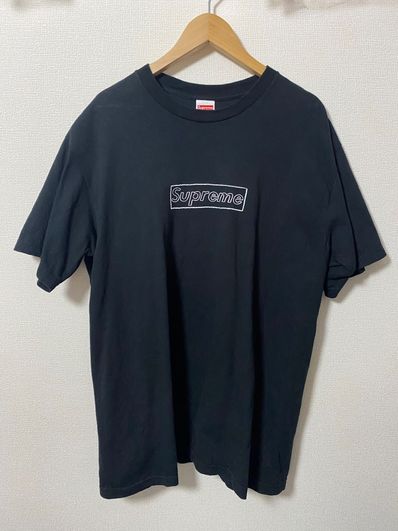 Supreme KAWS Chalk Logo Tee "Black"