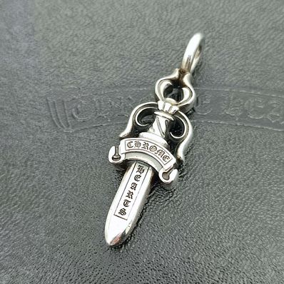 【超美品】クロムハーツ CH ダブルダガー ネックレストップ シルバー925