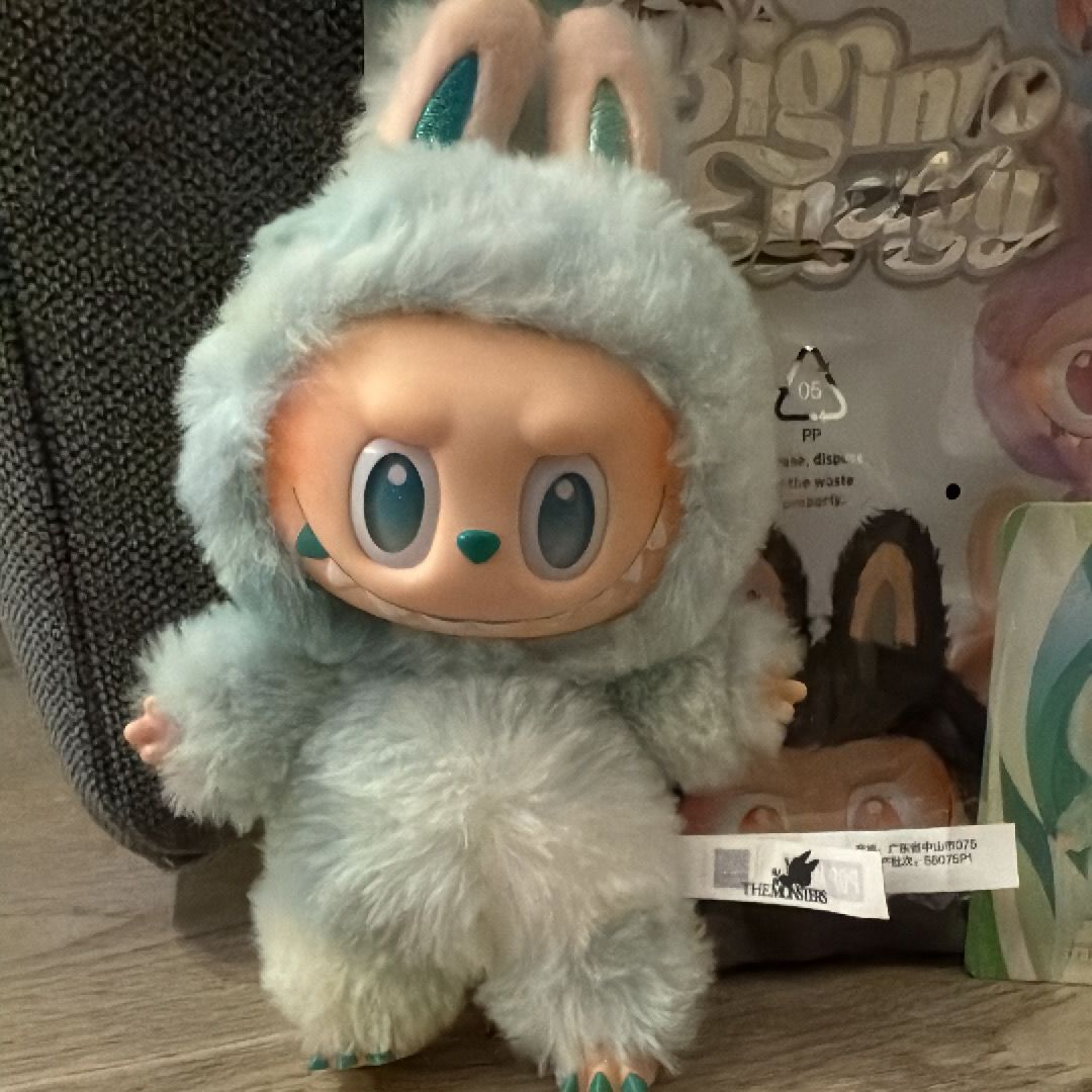 POP MART THE MONSTERS (LABUBU) Big into Energy Series Plush Pendant SERENITY