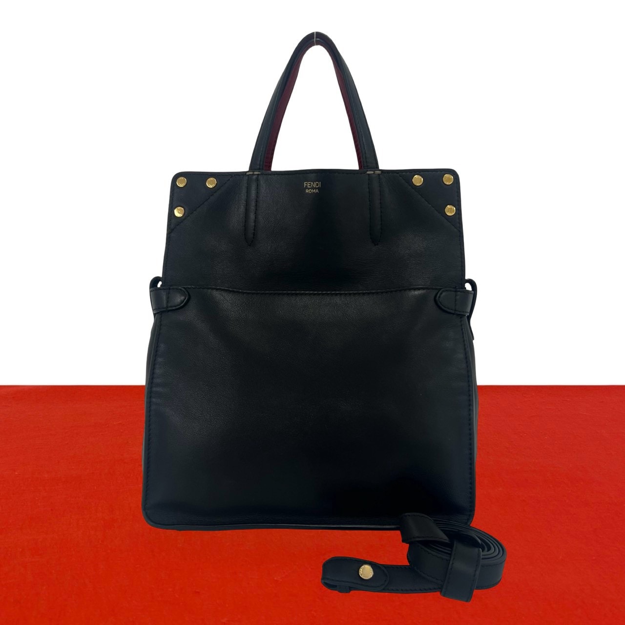 FENDI フェンディ フリップ ロゴ 金具 レザー ショルダーバッグ ブラック
 60377