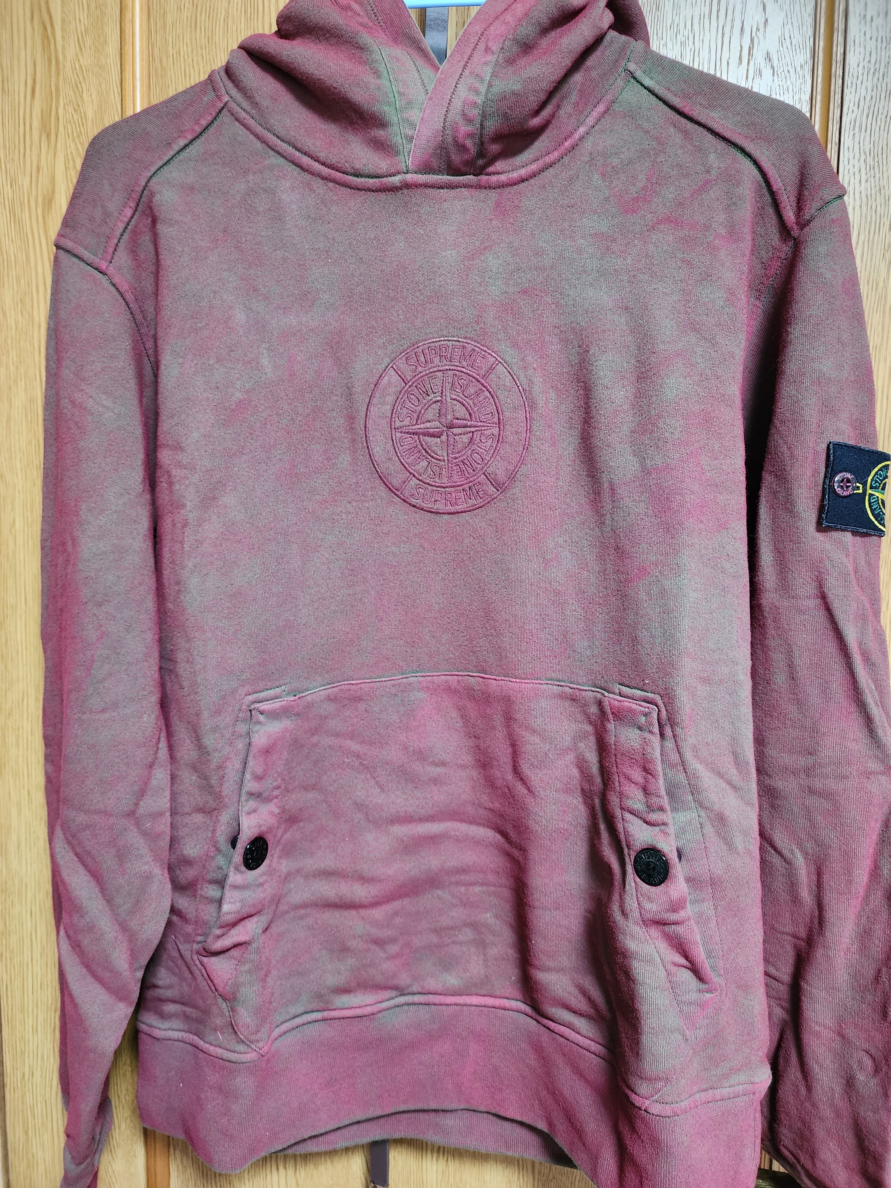 Supreme / Stone Island® Hooded Sweatshirt "Red"