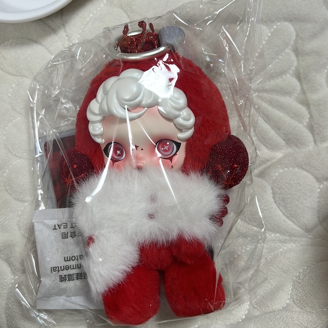 POP MART SKULLPANDA Winter Symphony Series Plush Pendant Symphony of Wishes (Secret)