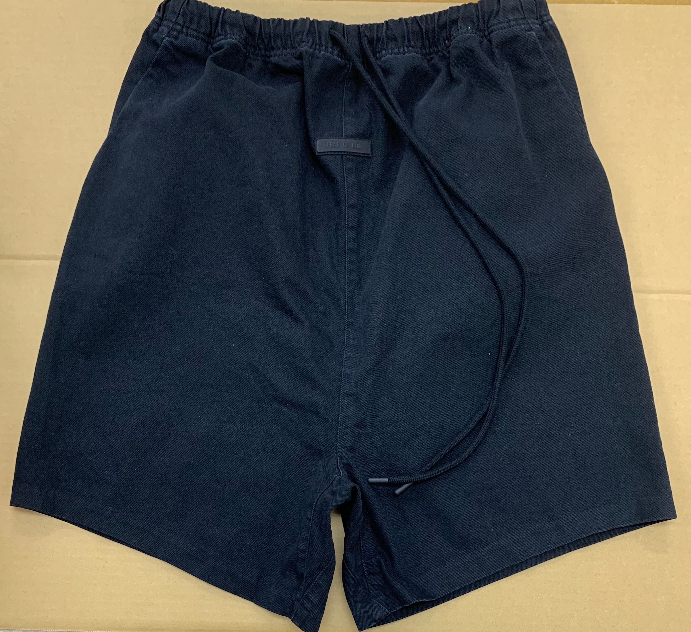 fear of god essentials shorts ショーツ