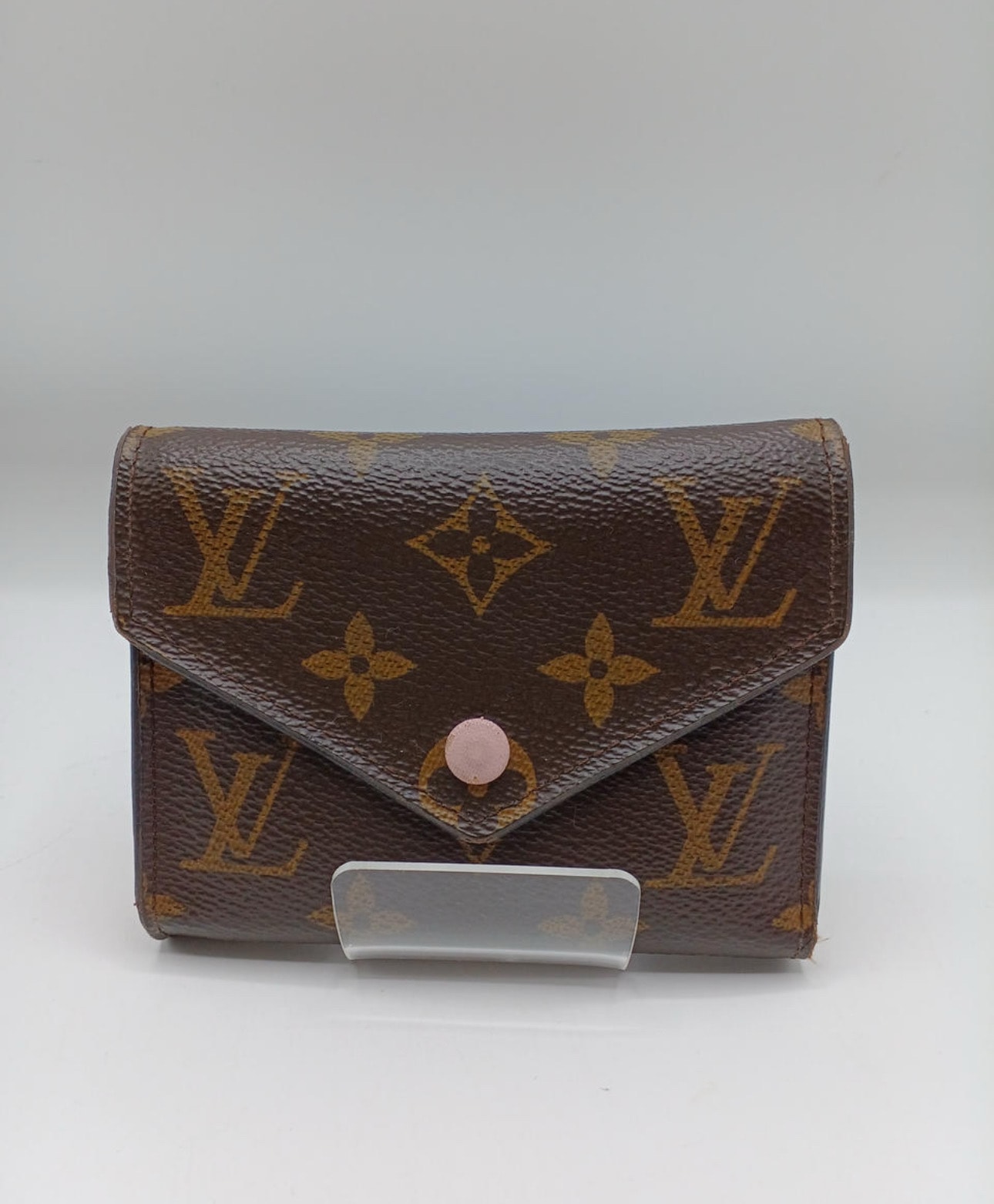 Louis Vuitton Victorine Wallet Monogram "Rose Ballerine"
