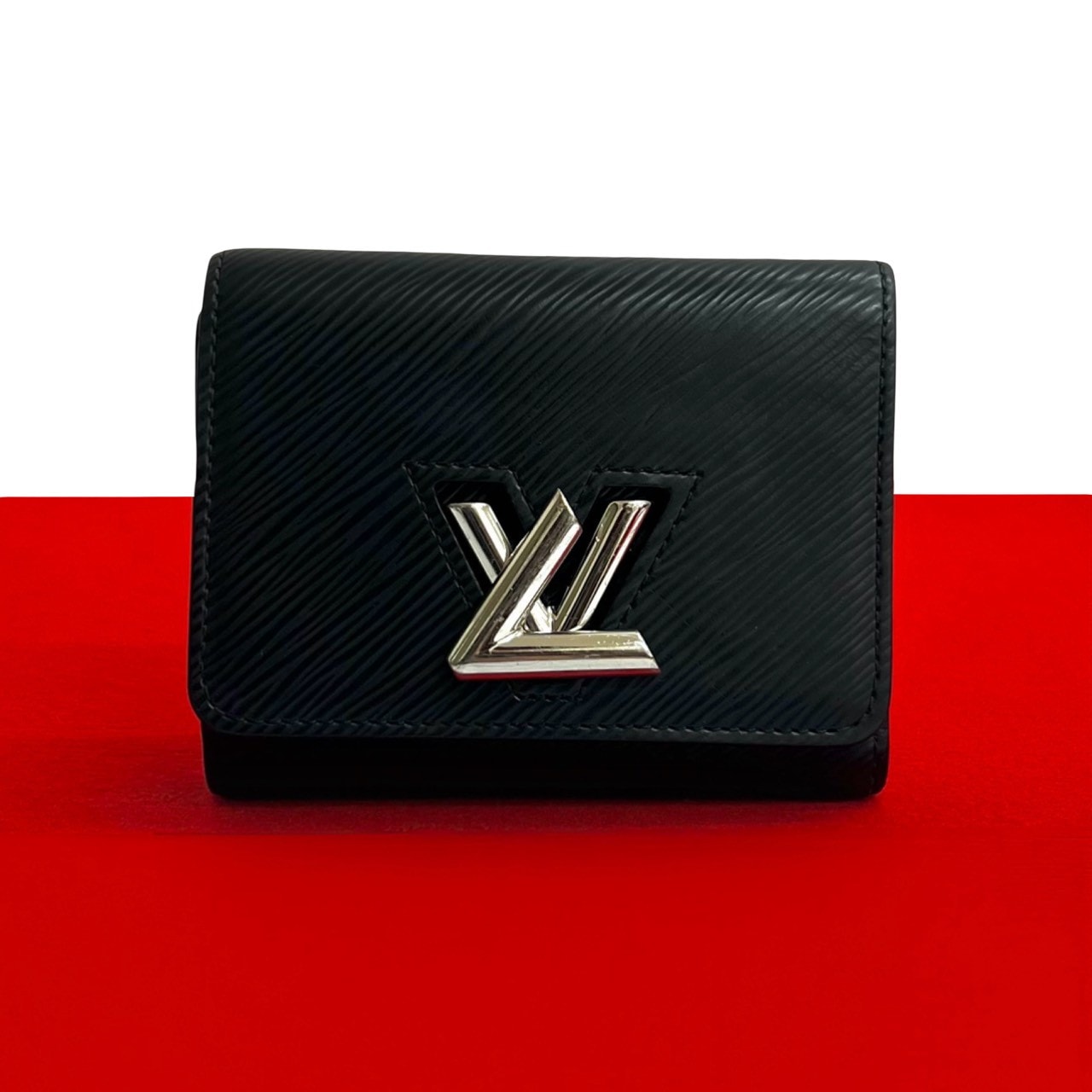 LOUIS VUITTON ルイヴィトン ポルトフォイユ ツイスト コンパクト エピ レザー 三つ折り財布 ブラック
15808