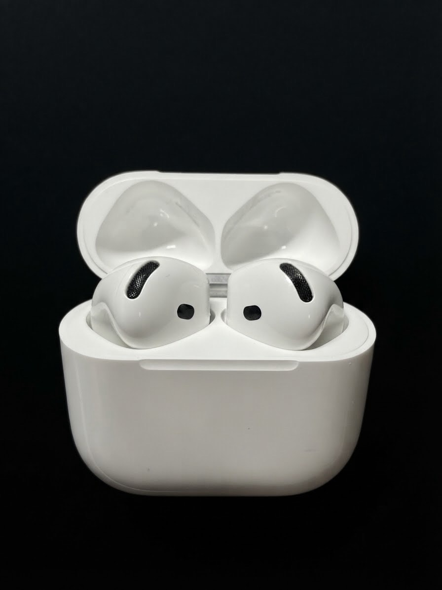 Apple AirPods 4 with Active Noise Cancellation