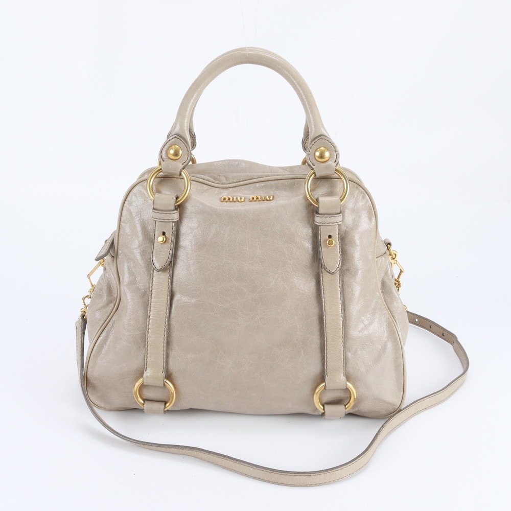 ■美品 ミュウミュウ ショルダーバッグ レザー