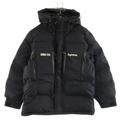 Supreme GORE-TEX 700-Fill Down Parka "Black"