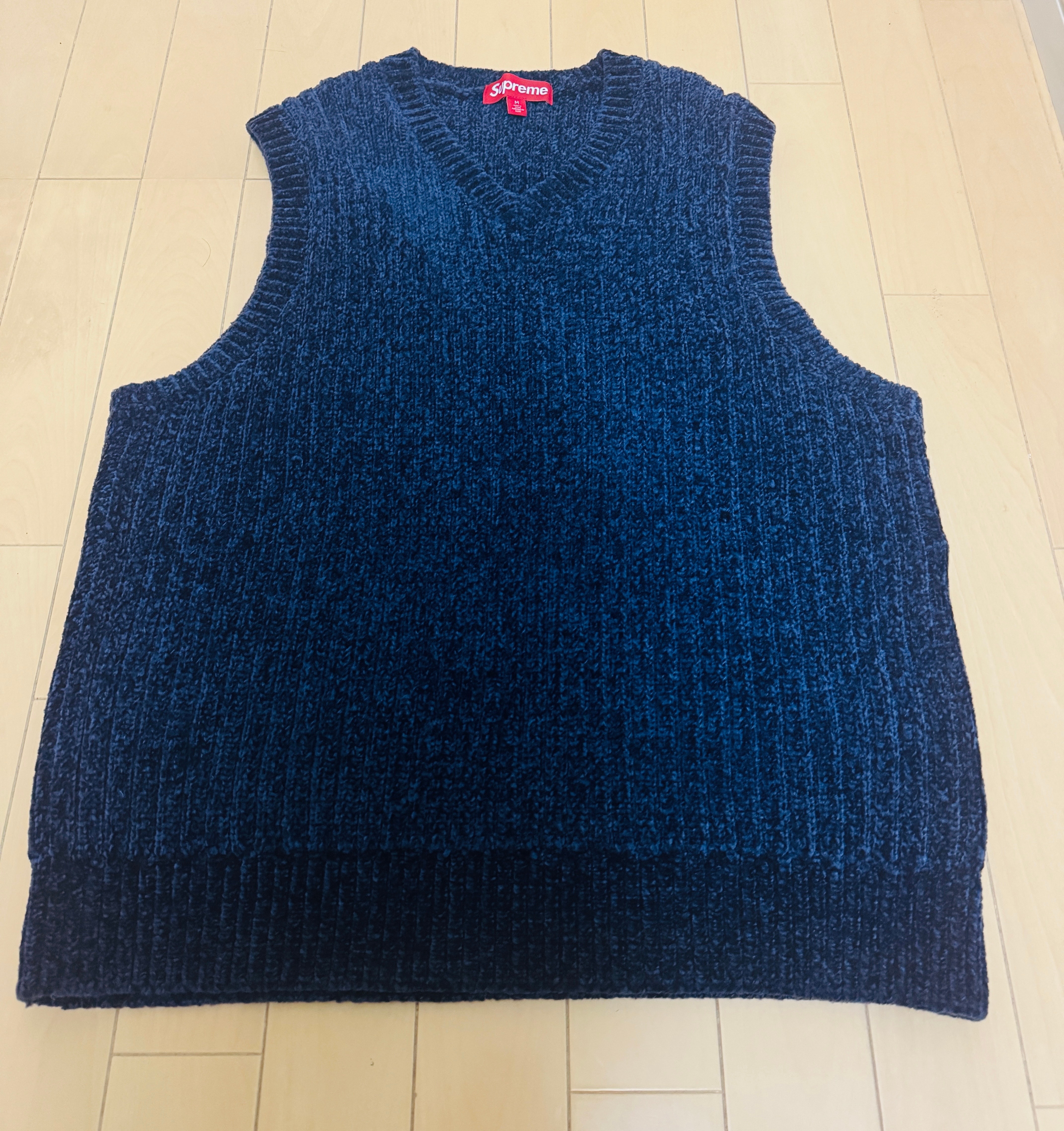 Supreme Chenille Sweater Vest "Navy"