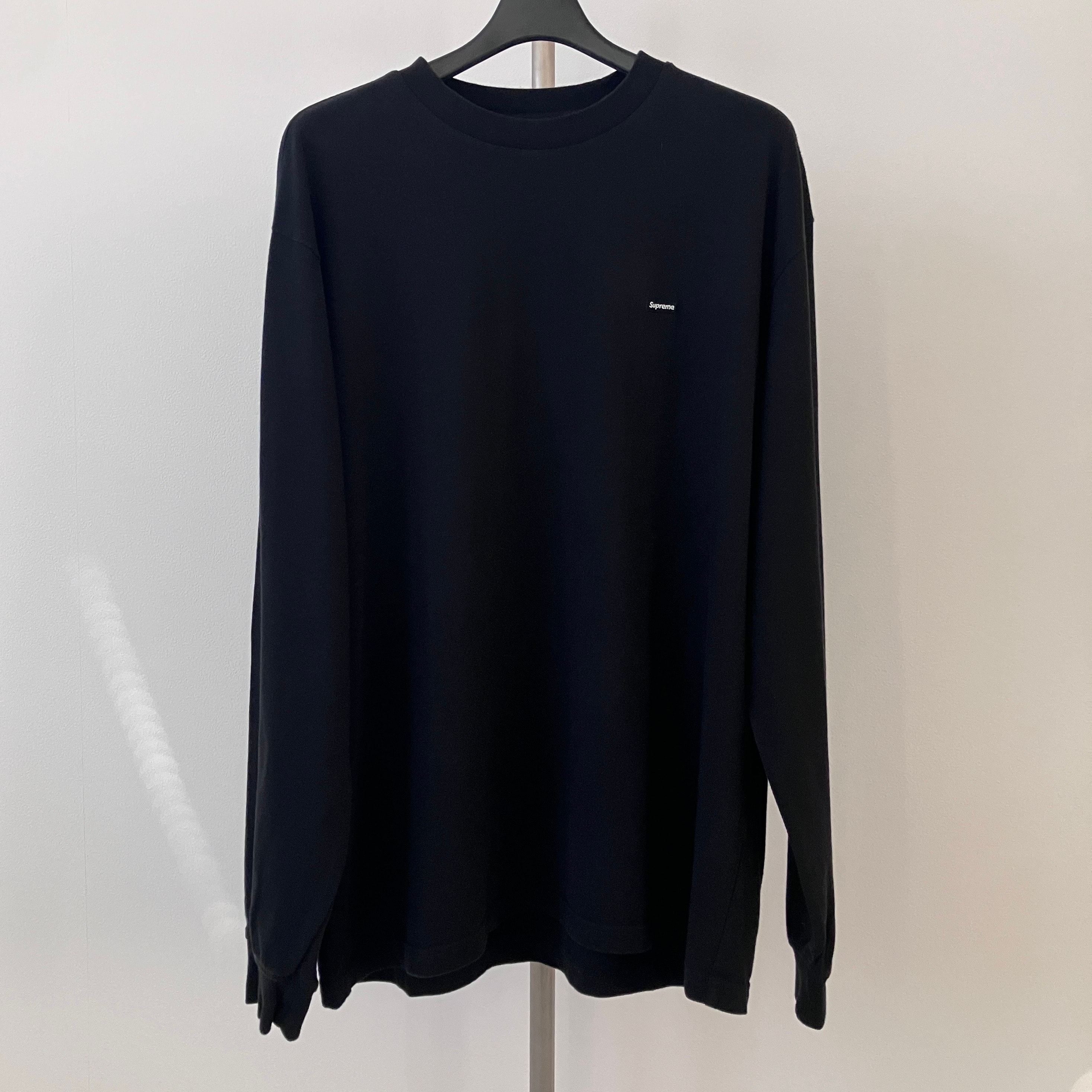 Supreme Small Box L/S Tee "Black"(22FW)