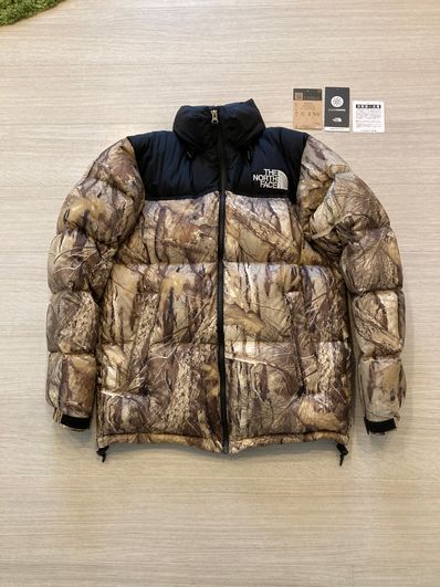 The North Face NOVELTY NUPTSE JACKET 日本版 "Leaves"