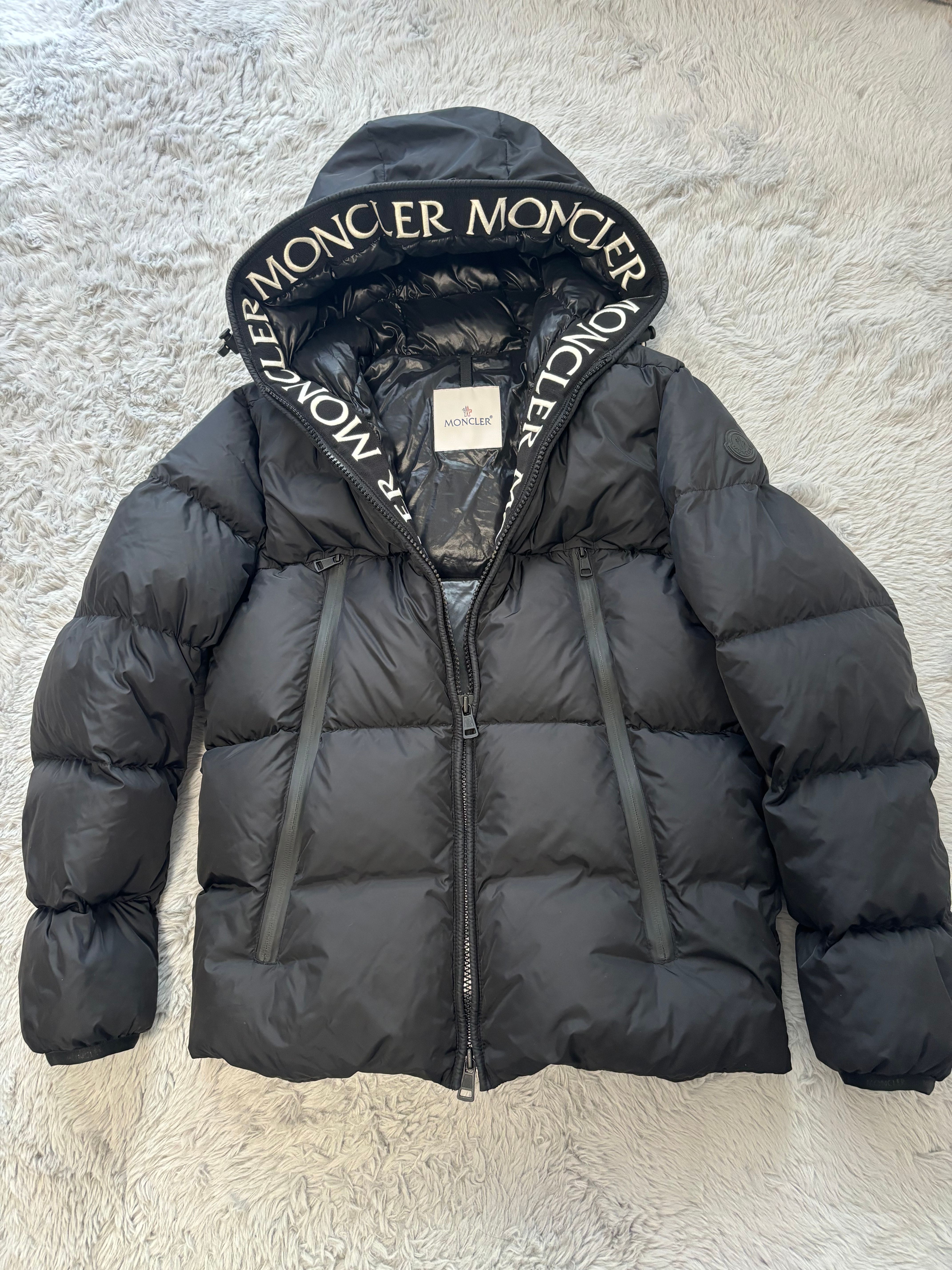 MONCLER Montcla Nylon Down Jacket "Black"