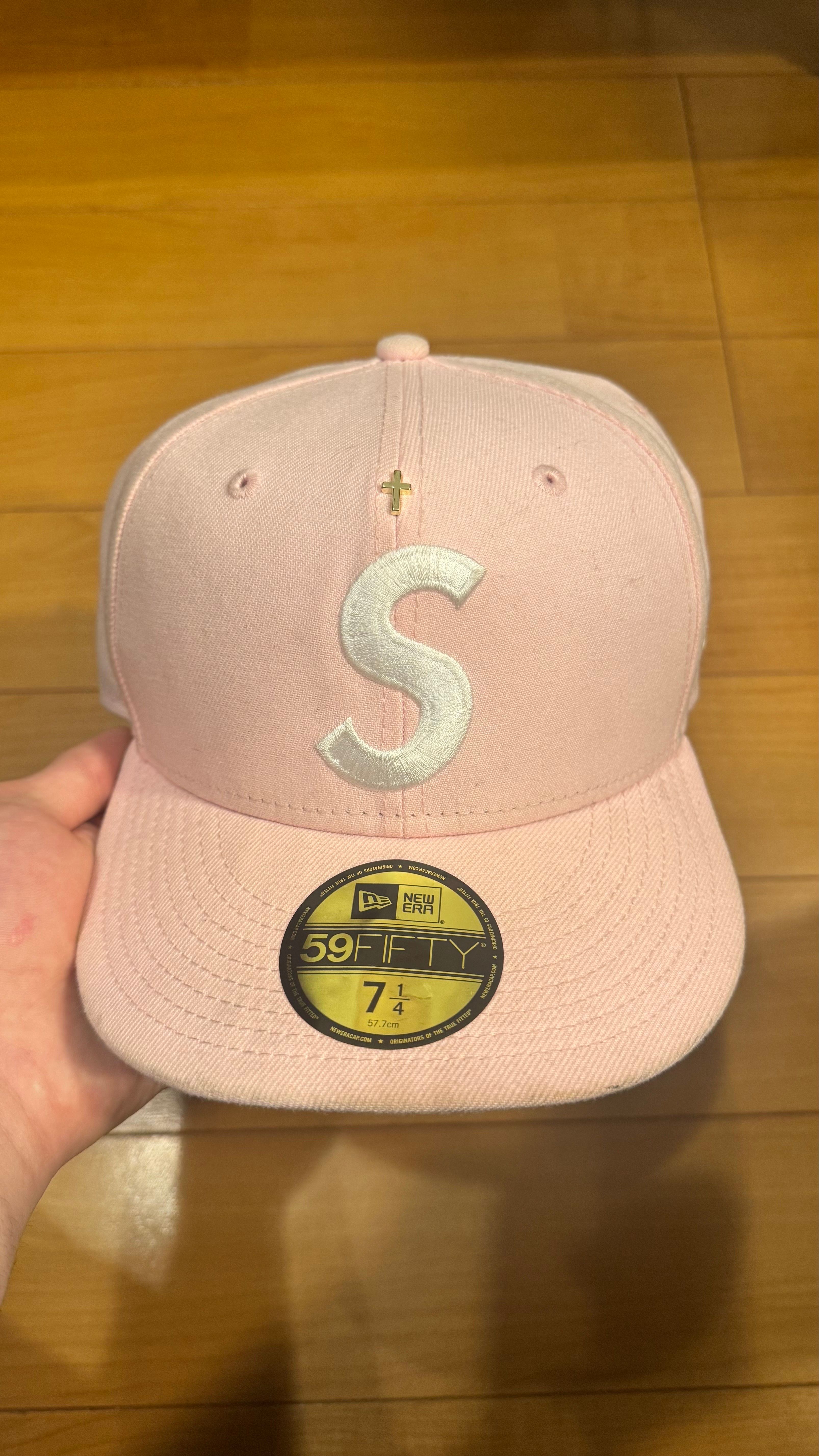 Supreme Gold Cross S Logo New Era "Pink"