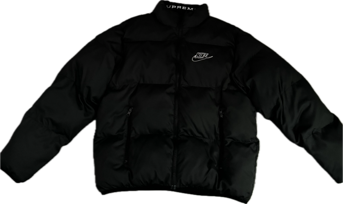 Supreme / Nike® Reversible Puffy Jacket "Black"