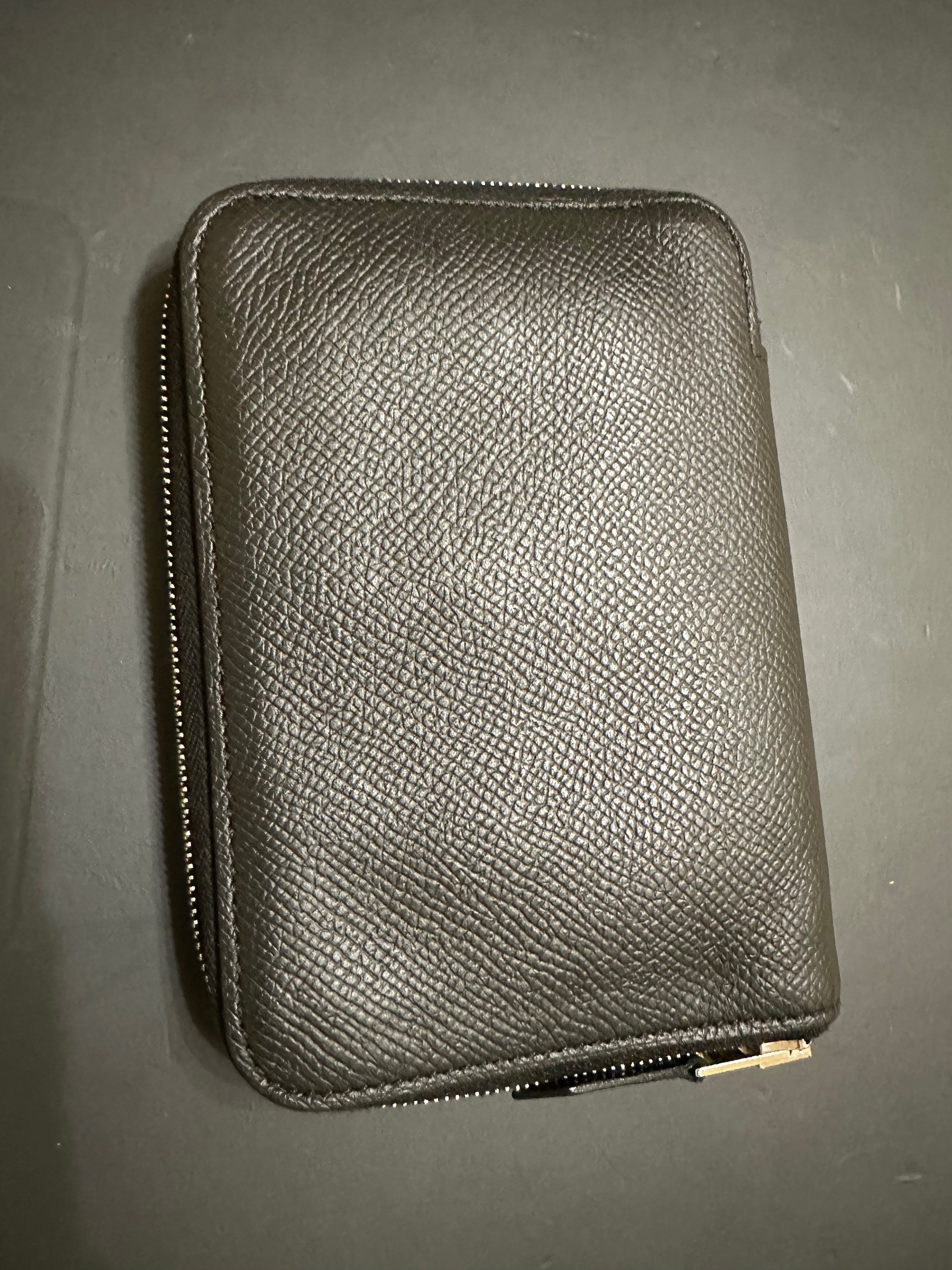 エルメス アザップ ヴェルディカル バーチカル コンパクト ブラック エプソン