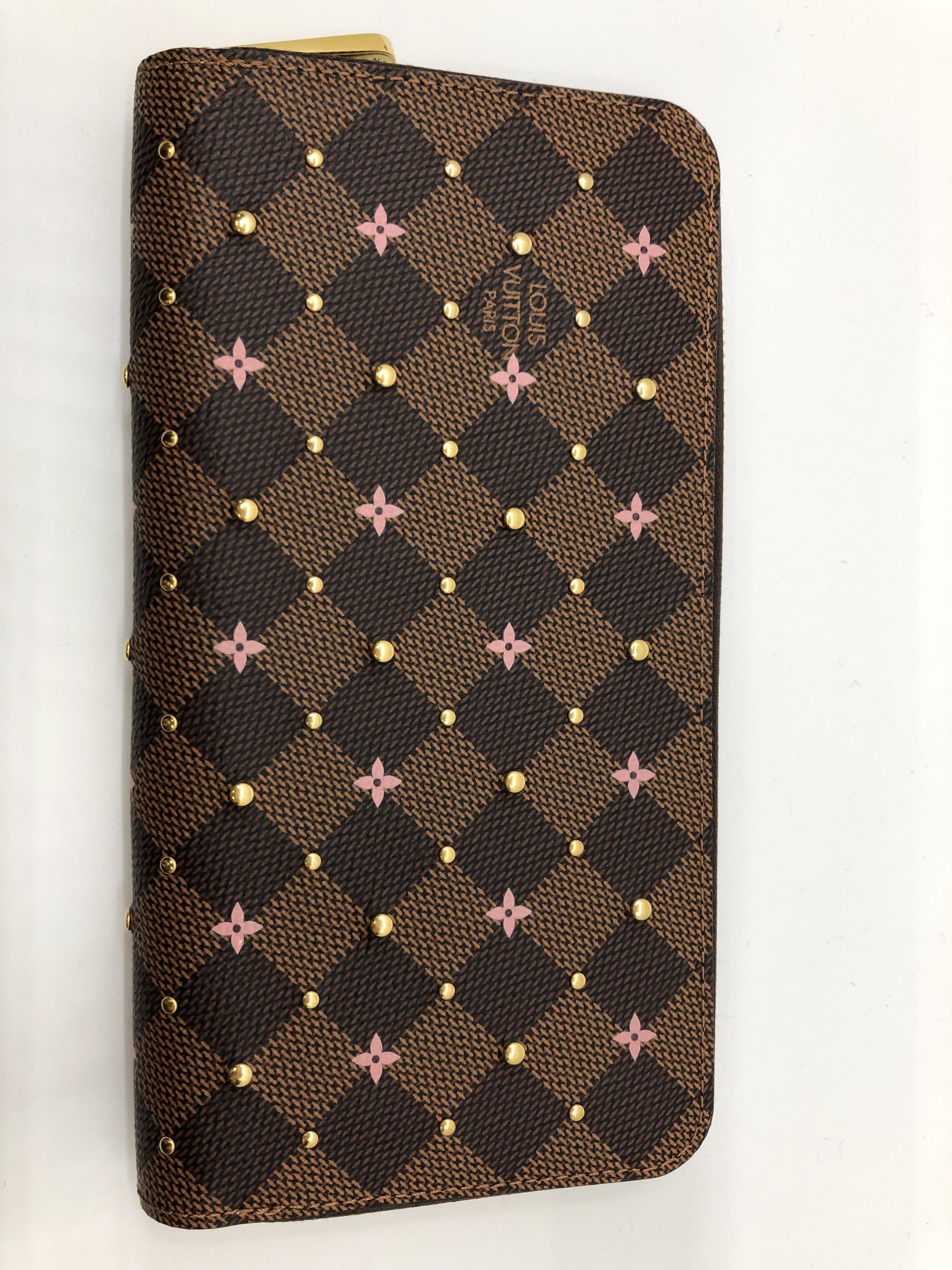 Louis Vuitton Damier Ebene Zippy Wallet