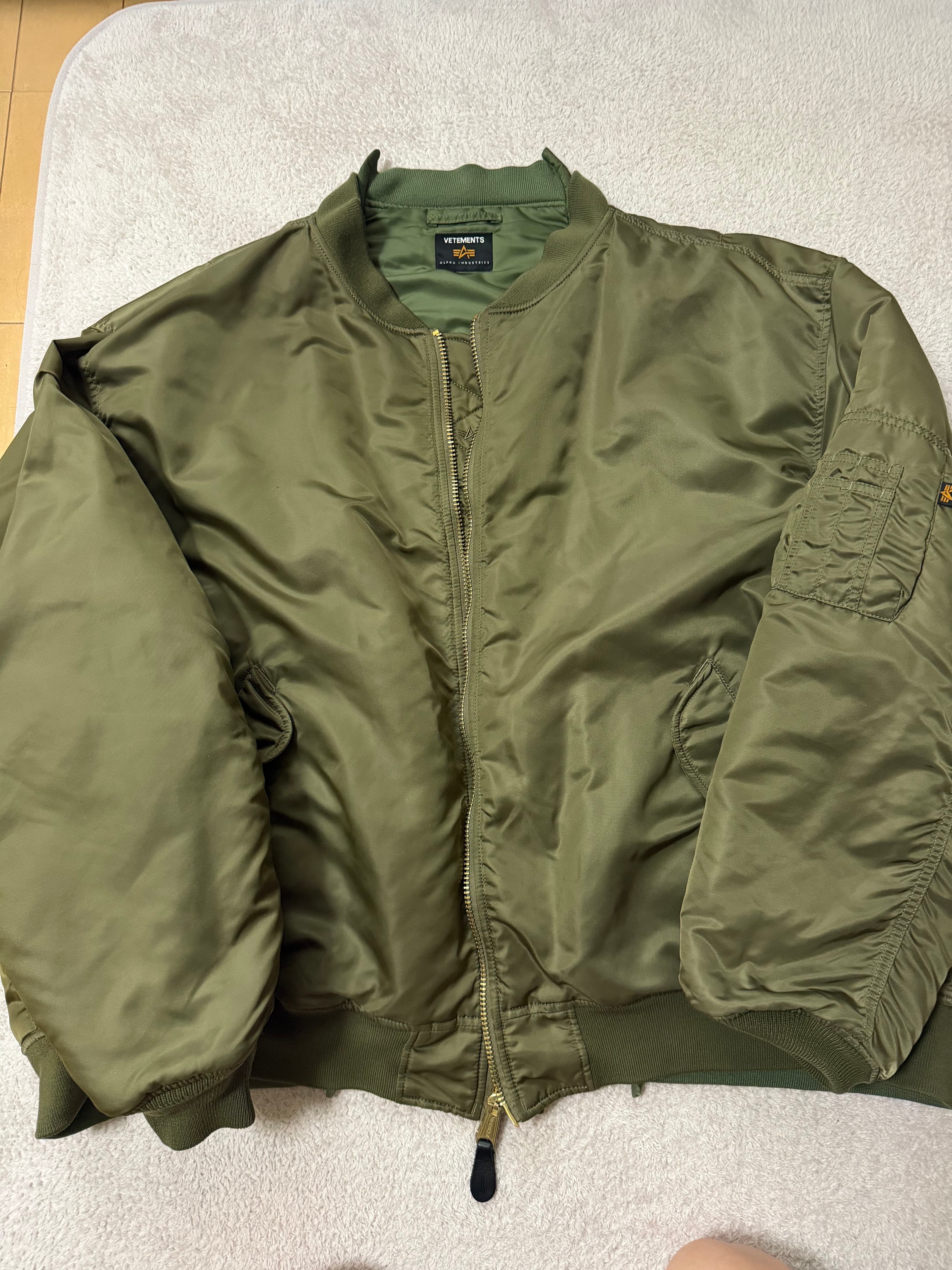 VETEMENTS × Alpha Industries MA-1 リバーシブル