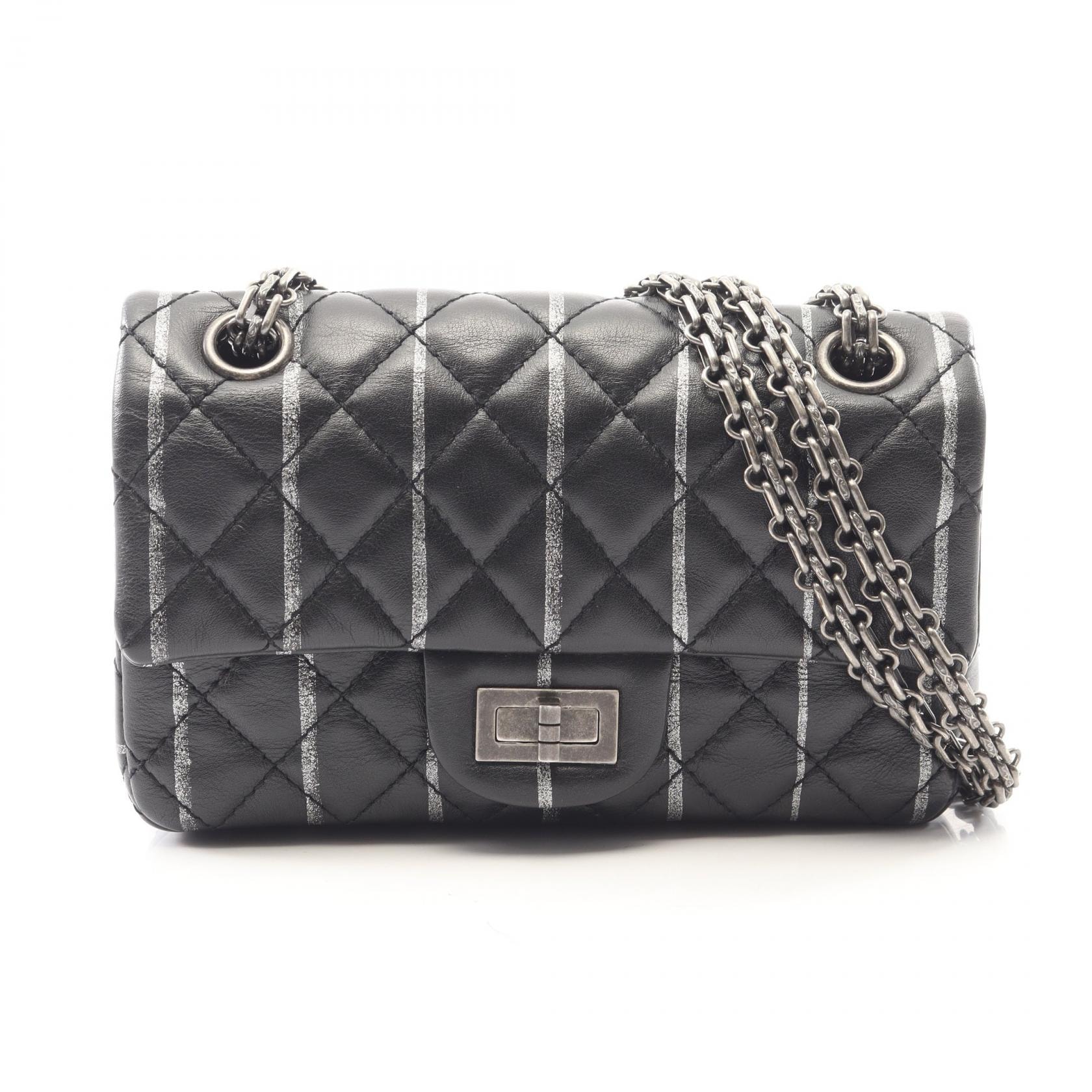シャネル CHANEL 2.55 ミニマトラッセ ショルダーバッグ バッグ ラムスキン(羊革) レディース ブラック系 【中古】