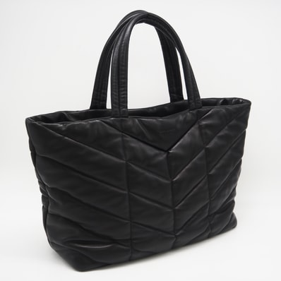 美品 YVES SAINT LAURENT イヴ・サンローラン ラムスキン パファーロゴ プレート トートバッグ 752888 ハンドバッグ ブラック ラムスキン レディース