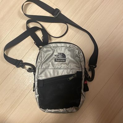 Supreme x The North Face Metallic Shoulder Bag "Silver" NF0A3KW3 / NM818371