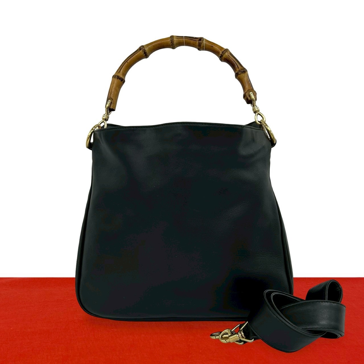 GUCCI グッチ バンブー レザー ショルダーバッグ ブラック
19282