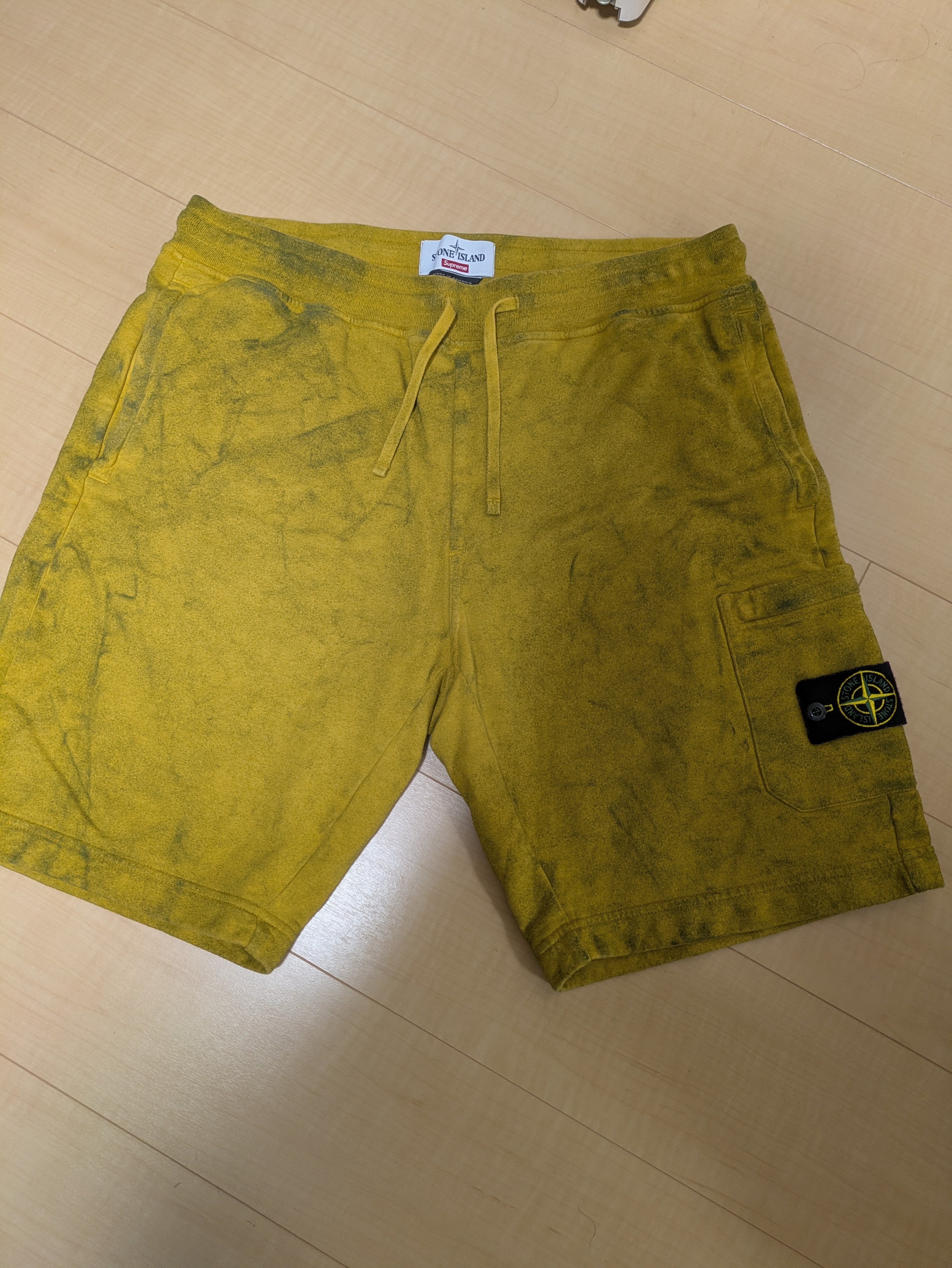 Supreme / Stone Island® Sweatshort "Olive"
